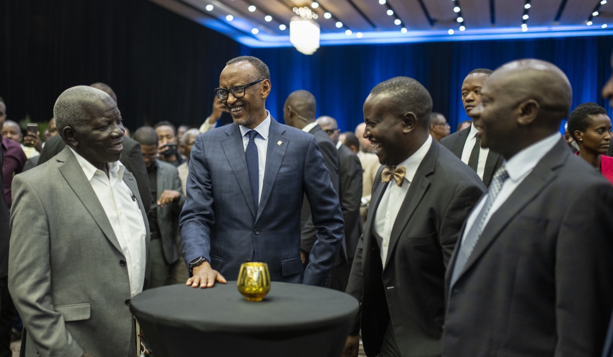 President Kagame Hosts Ntare School OBs - UG Diplomat